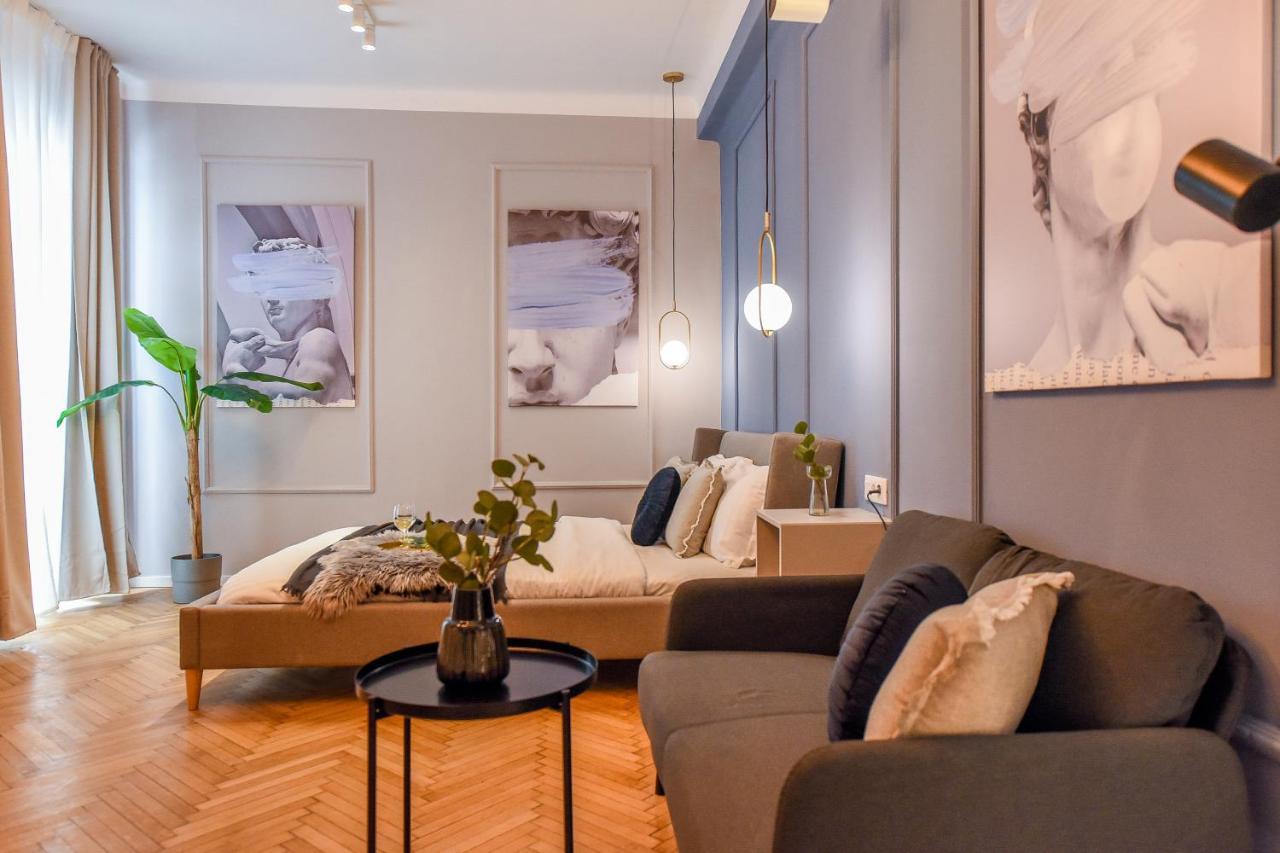 Modern Stay - Central Studios With Wall Projector Near Radisson Bucureşti Eksteriør bilde