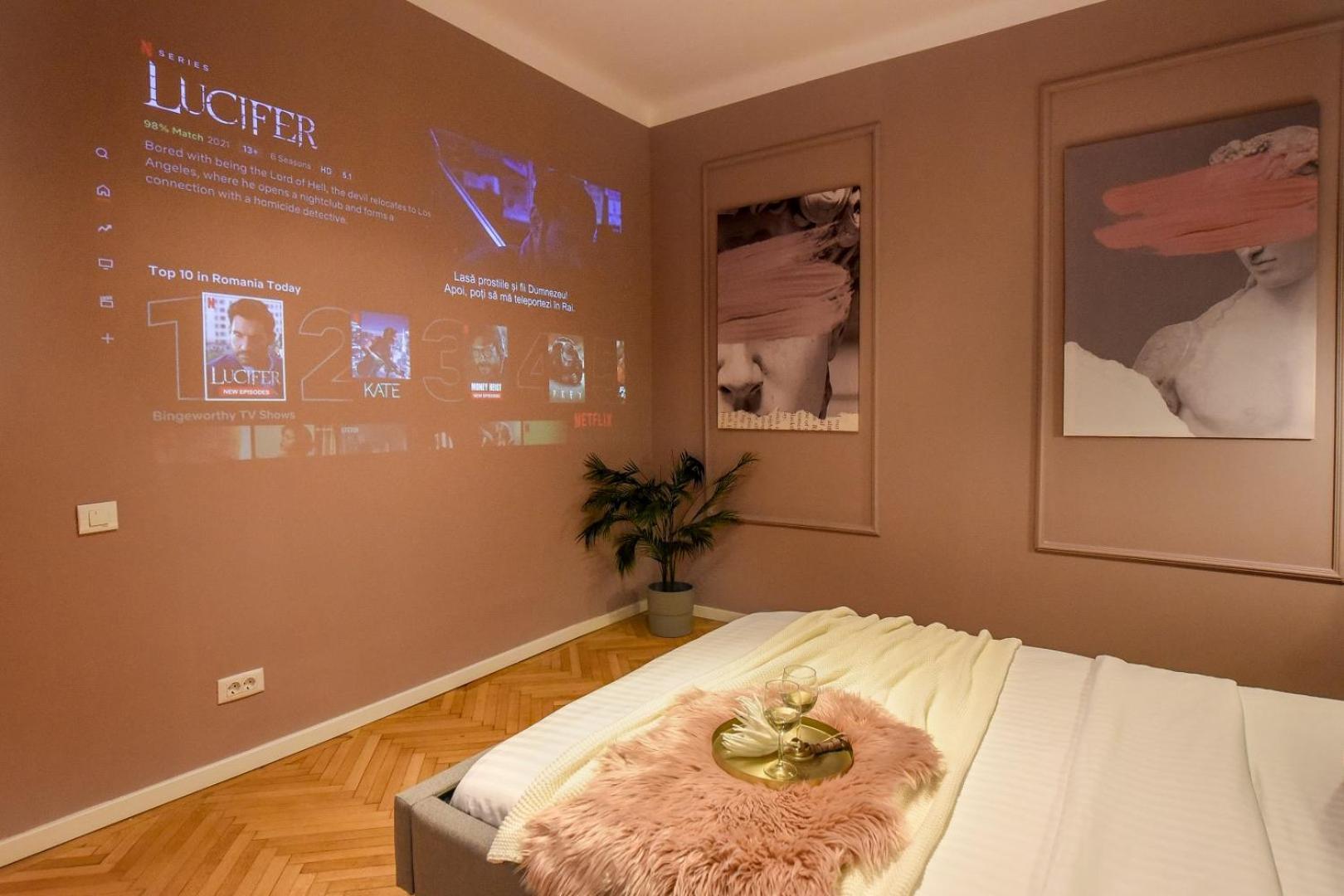 Modern Stay - Central Studios With Wall Projector Near Radisson Bucureşti Rom bilde